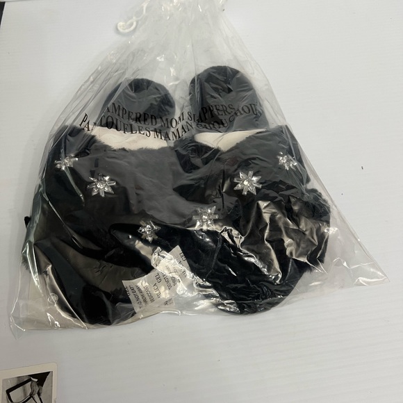Pampered mom Slippers women’s size 5-6 black - Picture 3 of 6